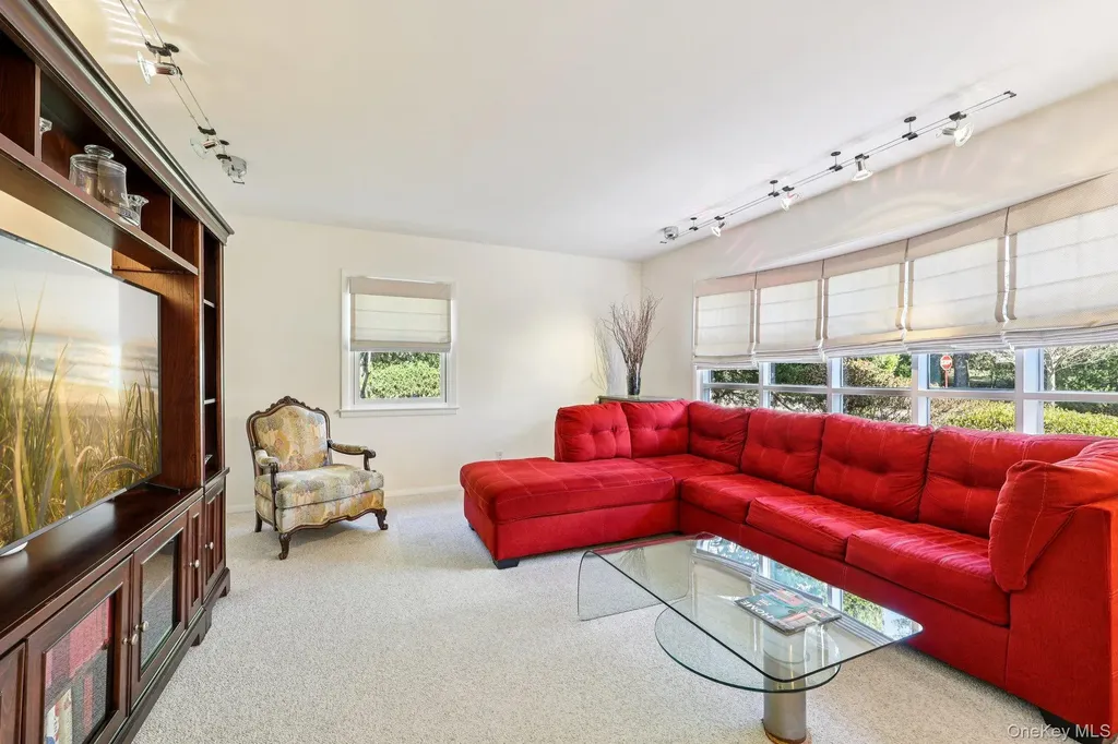 12 Old Oak Road Rye Brook NY 10573