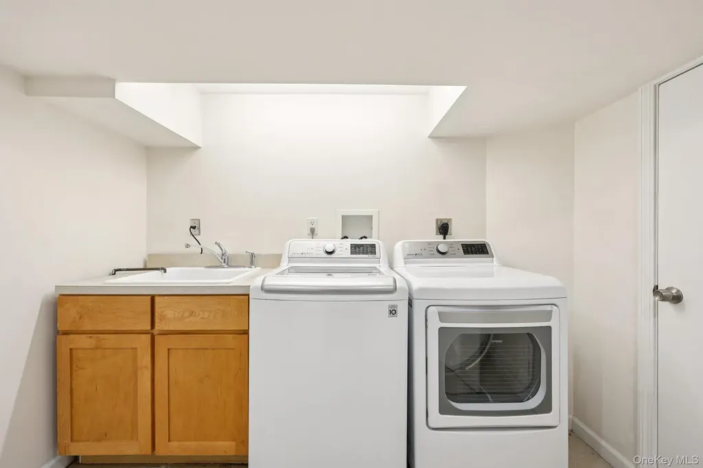 12 Old Oak Road Rye Brook NY 10573