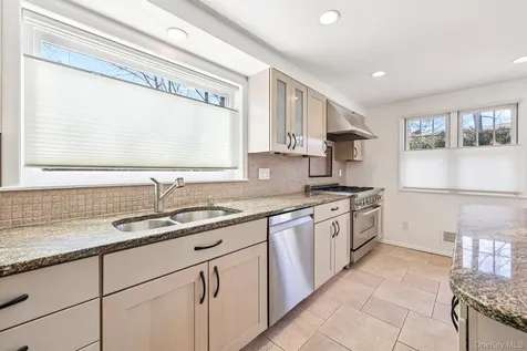 12 Old Oak Road Rye Brook NY 10573