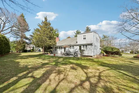 12 Old Oak Road Rye Brook NY 10573