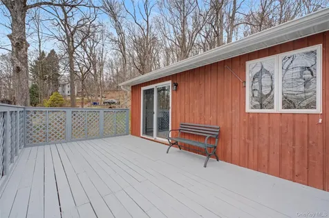 27 Narcissus Drive Mahopac NY 10541
