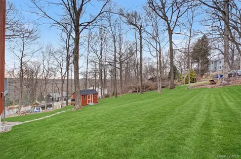 27 Narcissus Drive Mahopac NY 10541