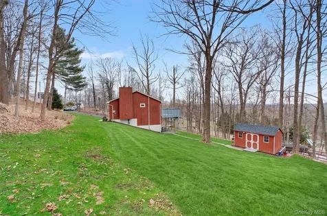 27 Narcissus Drive Mahopac NY 10541