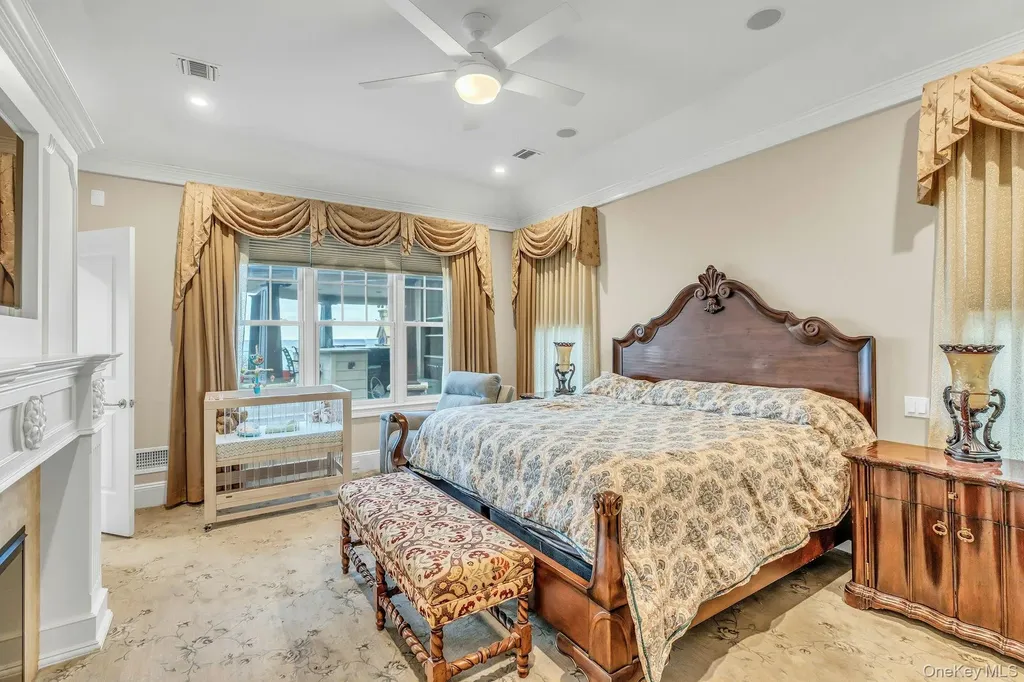 4 Shoal Drive West Islip NY 11795
