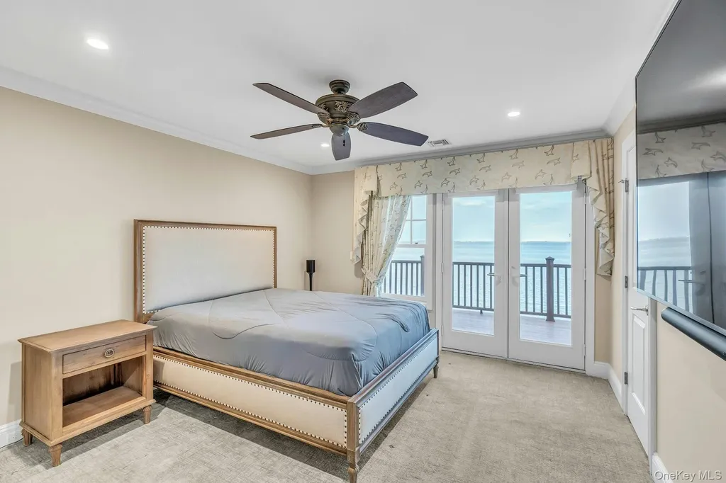 4 Shoal Drive West Islip NY 11795