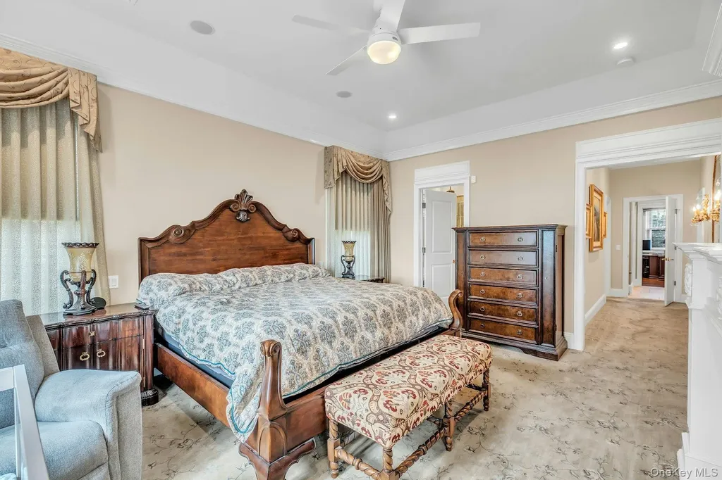 4 Shoal Drive West Islip NY 11795