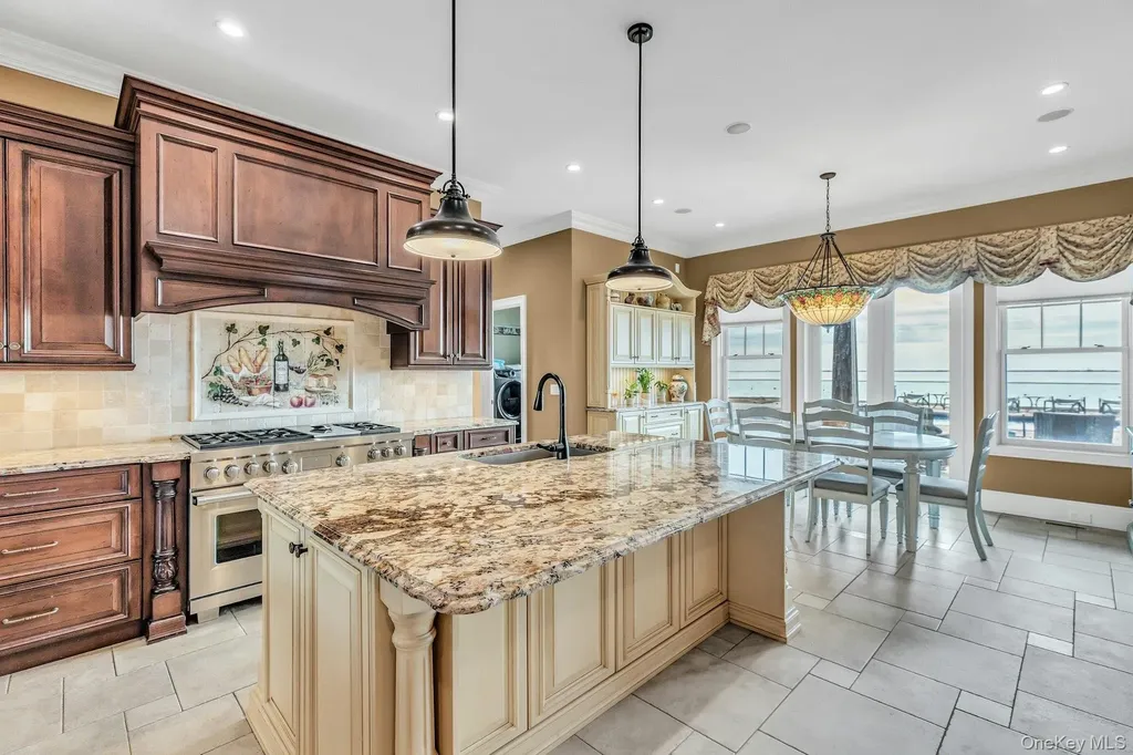 4 Shoal Drive West Islip NY 11795