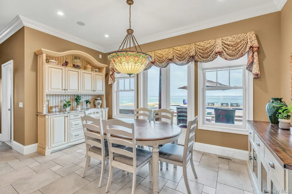 4 Shoal Drive West Islip NY 11795