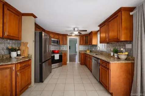 12 Jay Lane Hopewell Junction NY 12533