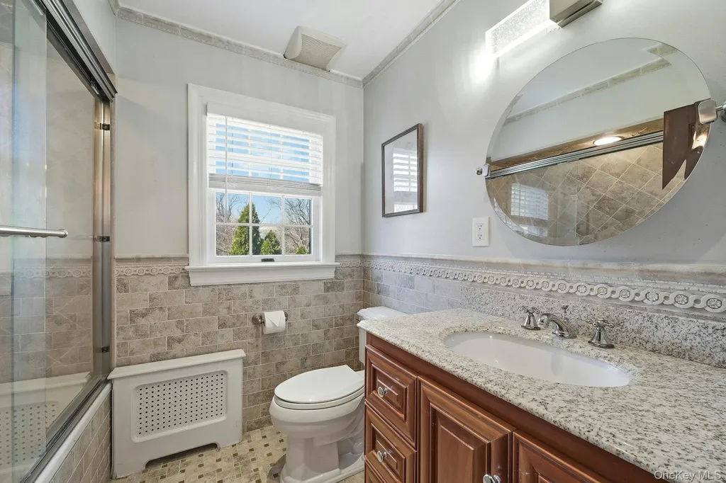 6 Janssen Drive Manhasset NY 11030