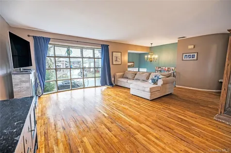 163 School Lane Lido Beach NY 11561