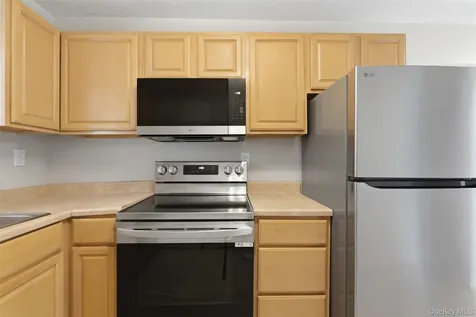 614 Fox Run Lane Carmel NY 10512