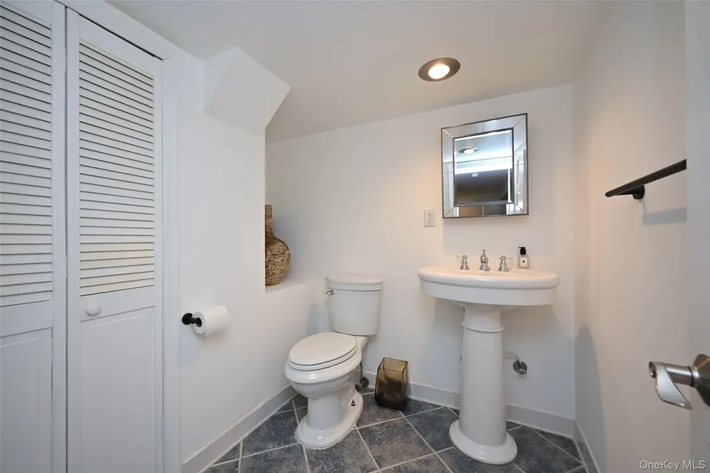 165-05 67th Avenue Fresh Meadows NY 11365