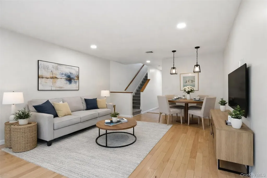 17 Knoll View Ossining NY 10562