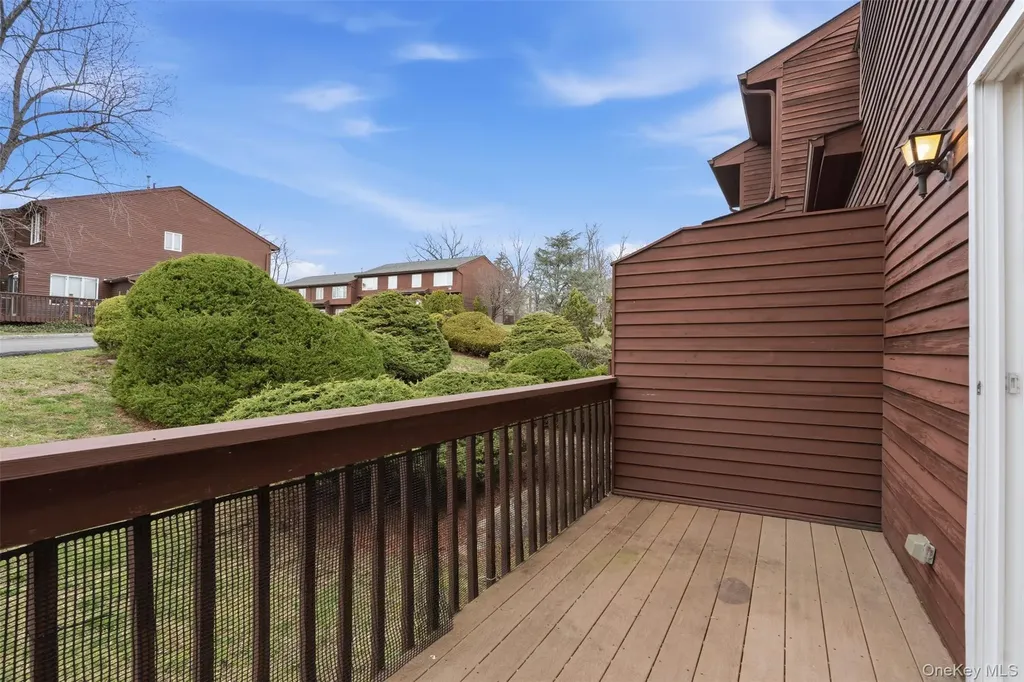 17 Knoll View Ossining NY 10562