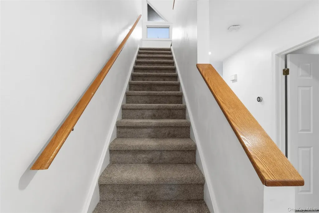 17 Knoll View Ossining NY 10562