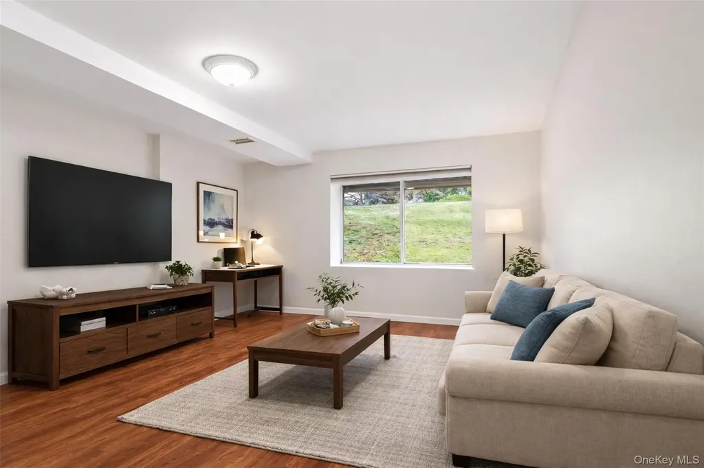 17 Knoll View Ossining NY 10562