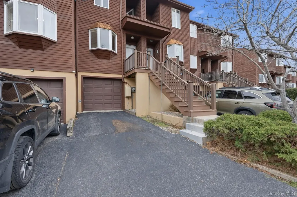 17 Knoll View Ossining NY 10562
