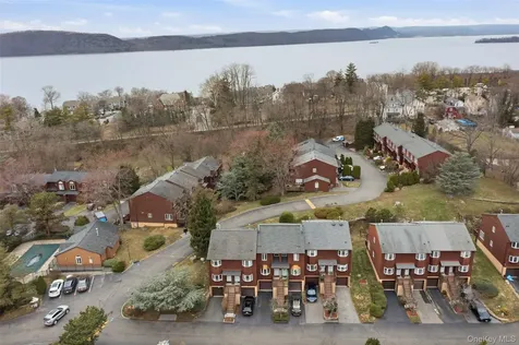 17 Knoll View Ossining NY 10562