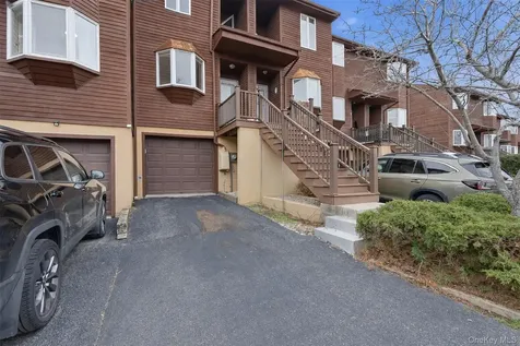 17 Knoll View Ossining NY 10562
