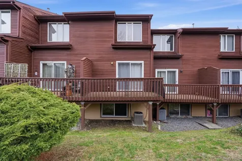 17 Knoll View Ossining NY 10562