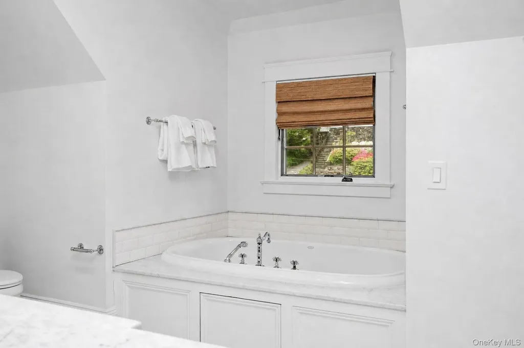 33 Young Avenue Pelham NY 10803
