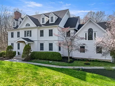 10 Samuel Dann Way Pound Ridge NY 10576