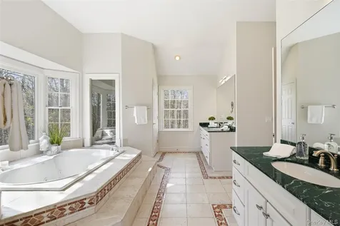 10 Samuel Dann Way Pound Ridge NY 10576