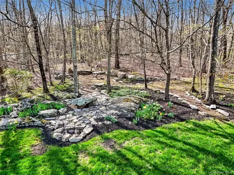 10 Samuel Dann Way Pound Ridge NY 10576