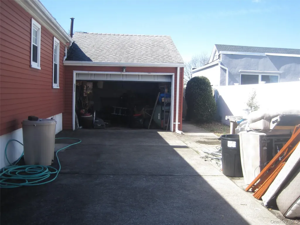 704 Prospect Place Bellmore NY 11710