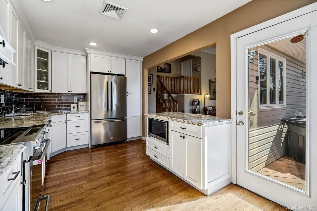 5 Martin Lane Old Bethpage NY 11804