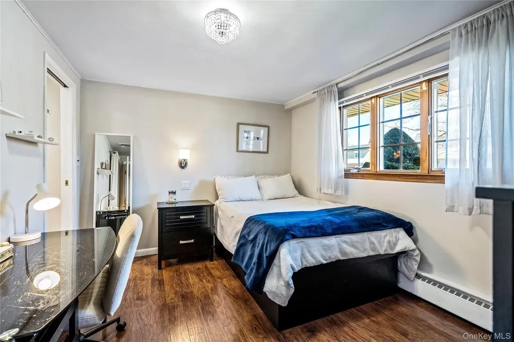 5 Martin Lane Old Bethpage NY 11804