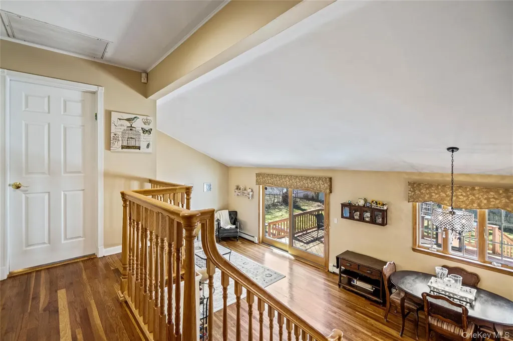 5 Martin Lane Old Bethpage NY 11804
