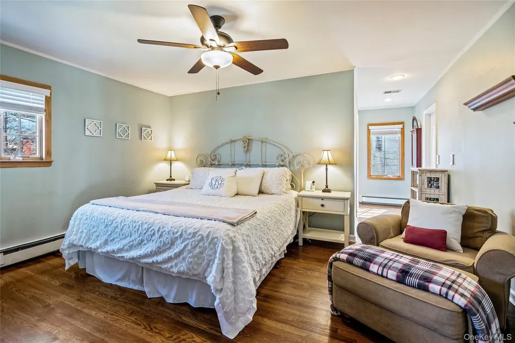 5 Martin Lane Old Bethpage NY 11804
