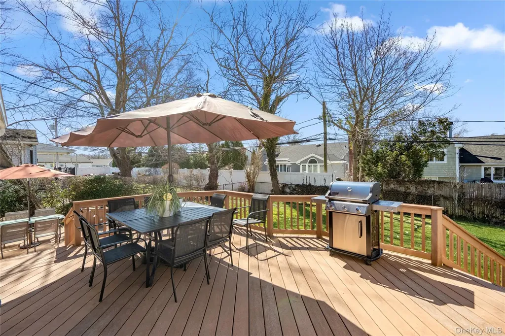 5 Martin Lane Old Bethpage NY 11804