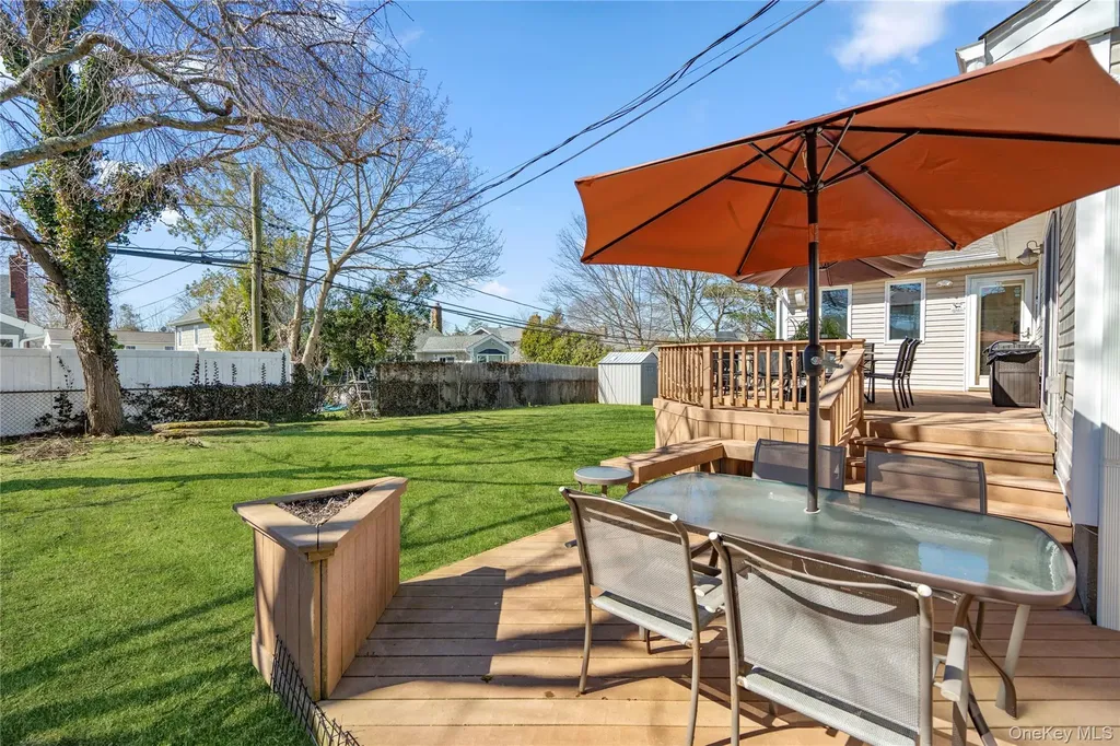 5 Martin Lane Old Bethpage NY 11804