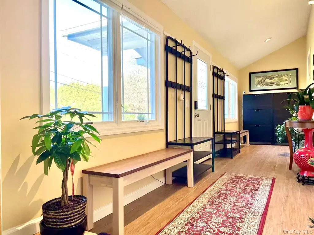 15 Walters Avenue Syosset NY 11791