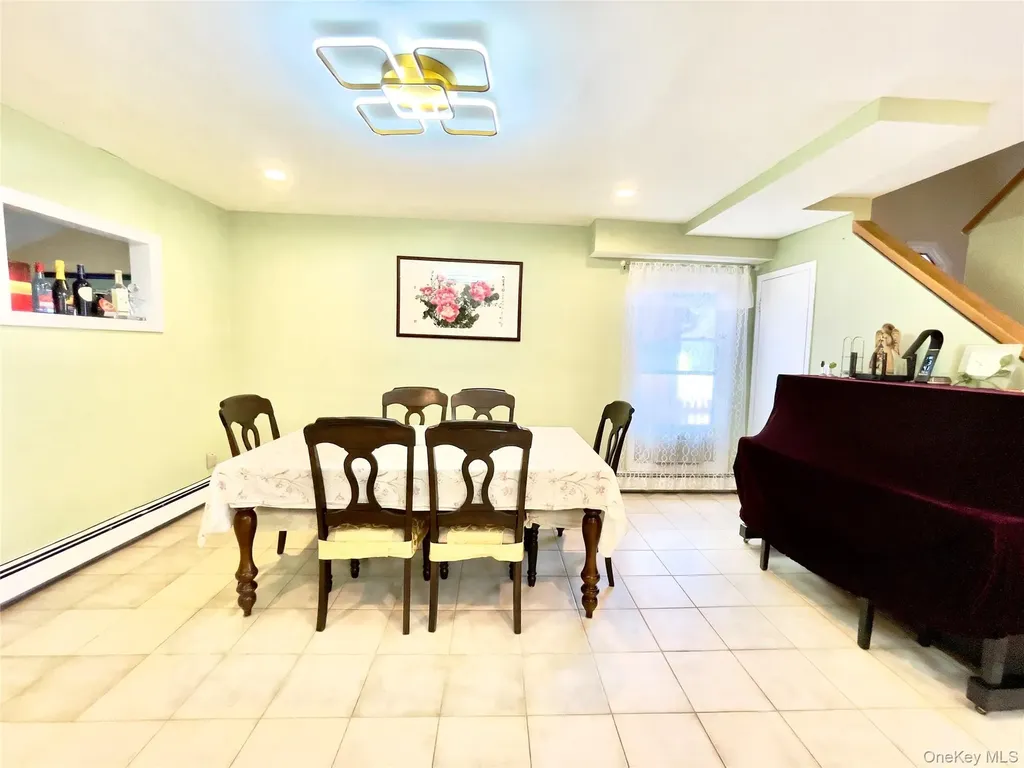 15 Walters Avenue Syosset NY 11791