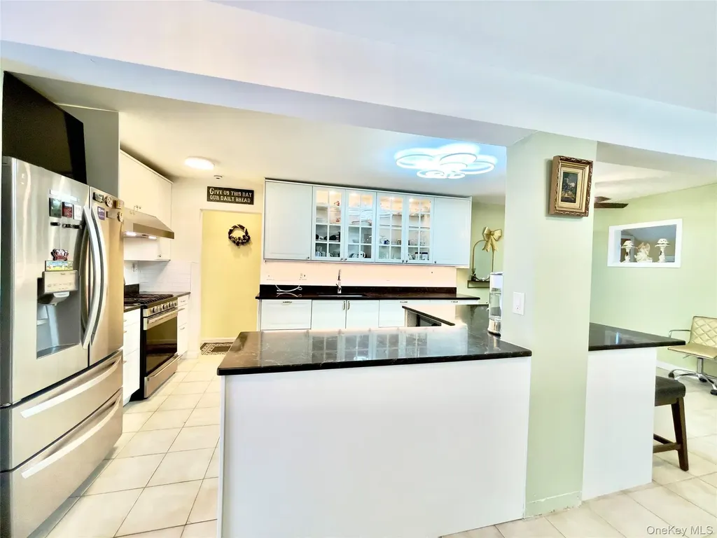 15 Walters Avenue Syosset NY 11791