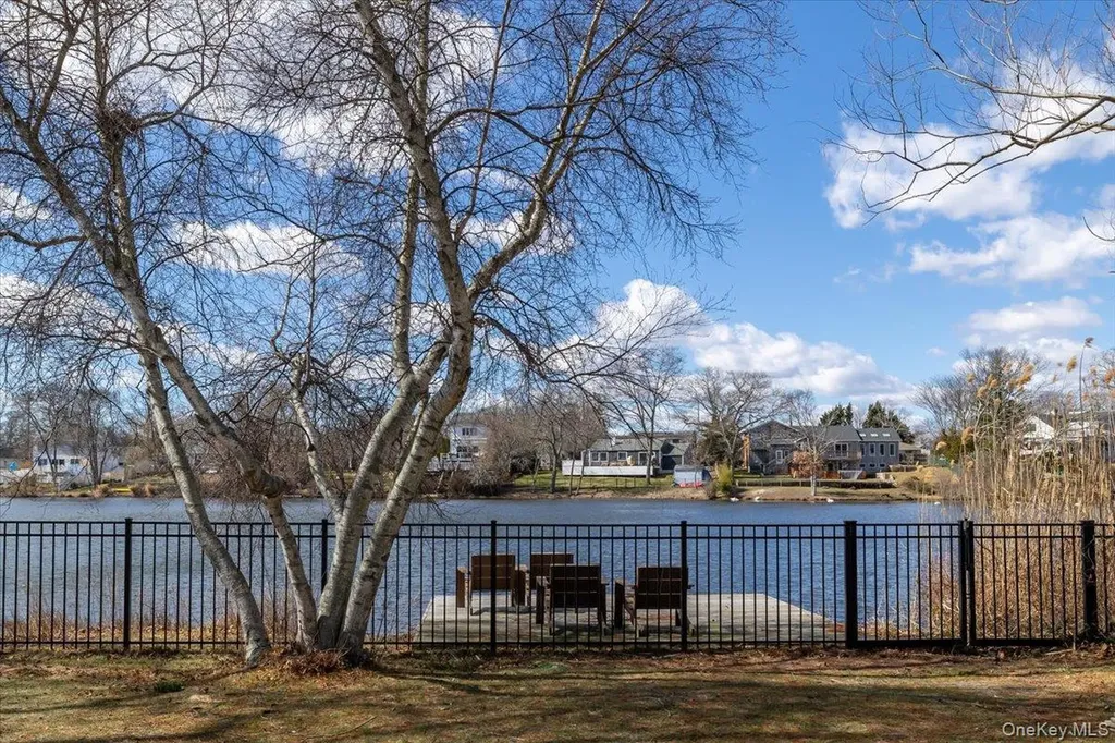 16 Shore Road Patchogue NY 11772