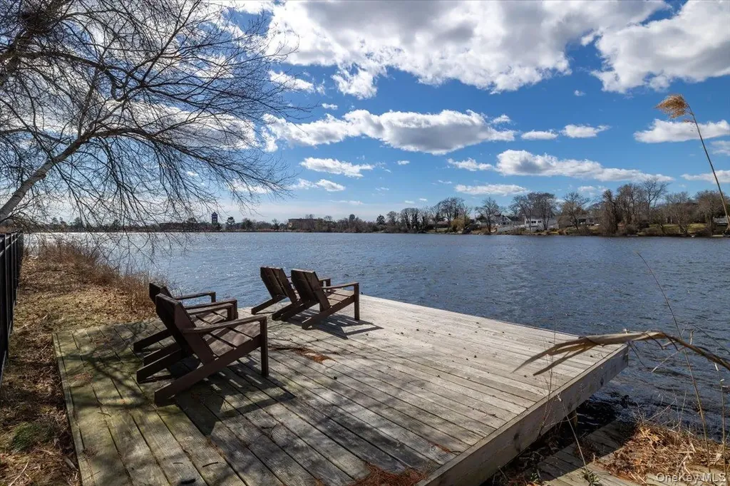 16 Shore Road Patchogue NY 11772