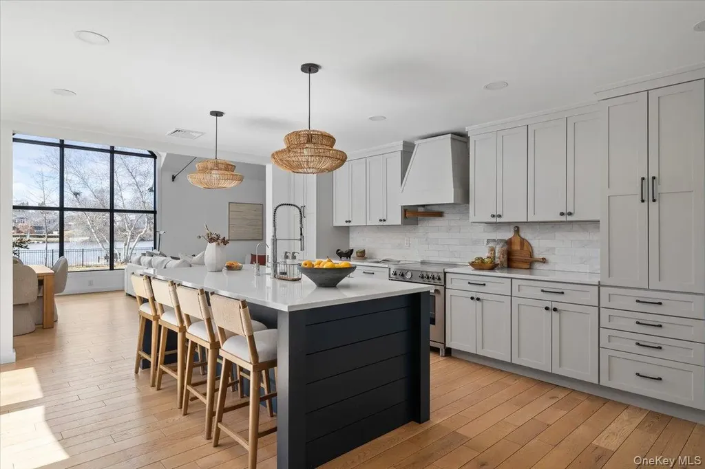 16 Shore Road Patchogue NY 11772