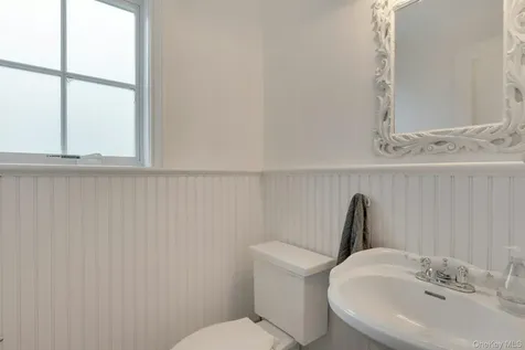 237 6th Street Greenport NY 11944