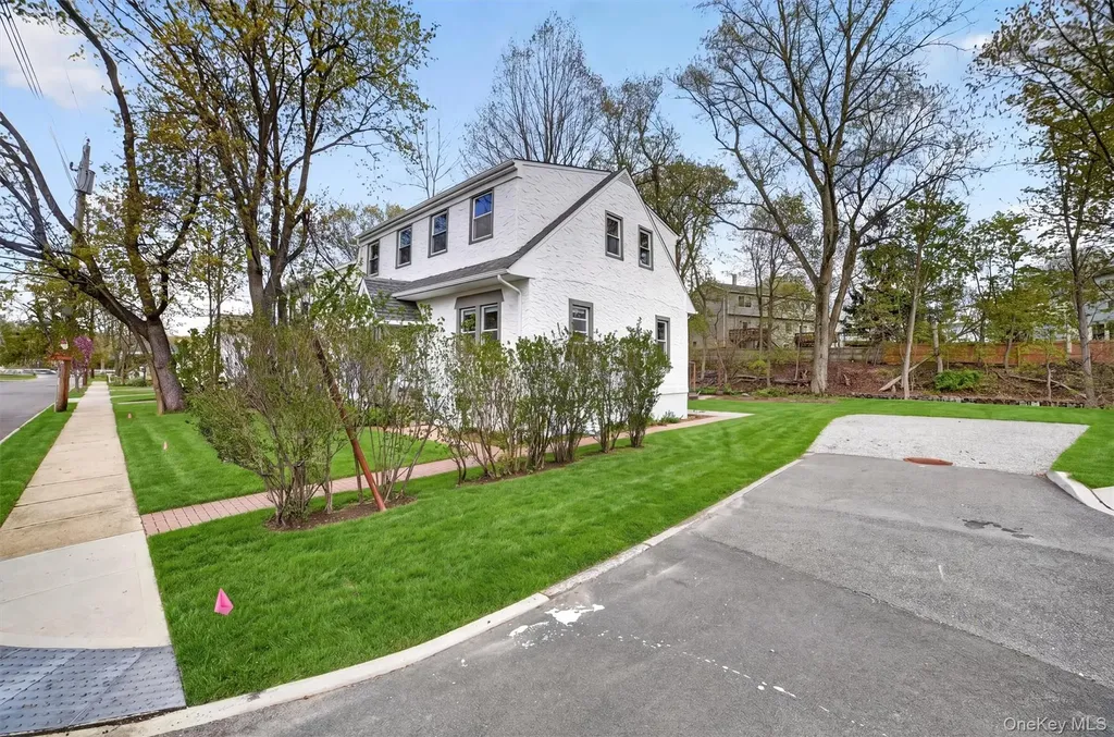 903 Howard Avenue Mamaroneck NY 10543