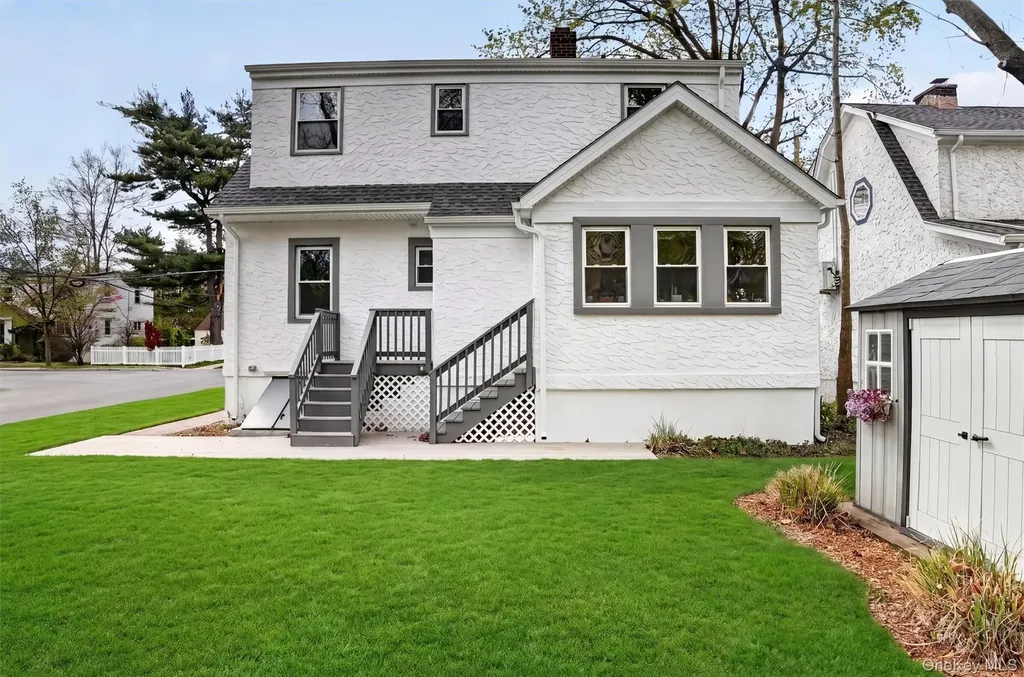 903 Howard Avenue Mamaroneck NY 10543