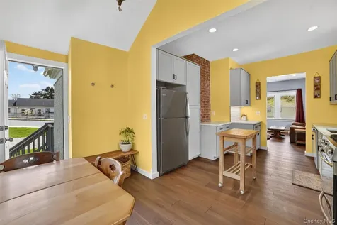 903 Howard Avenue Mamaroneck NY 10543