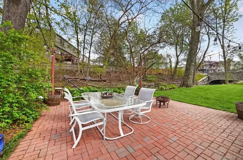 903 Howard Avenue Mamaroneck NY 10543
