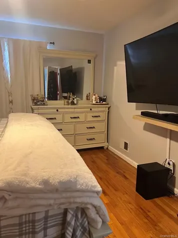 7703 58th Avenue Middle Village NY 11379