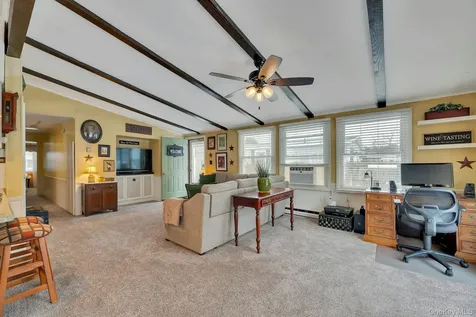 43 Village Circle S Manorville NY 11949