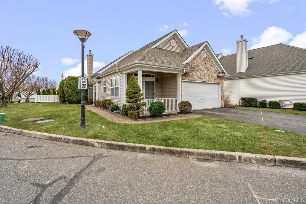 587 Leisure Drive Ridge NY 11961